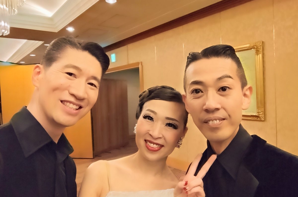『Dancing with You &amp; Me 2025 ～一歩一歩～』に参加させていただきました♪
木下先生、尚美先生は、ずっとずっと背中を追いかけてきたダンサー。
苦楽を共にしてきた戦友。
そして、沢山沢山、支えてくれて、助けてくれて、力になってくれたお兄ちゃんとお姉ちゃん。
aviddance.hateblo.jp/entry/20251214…