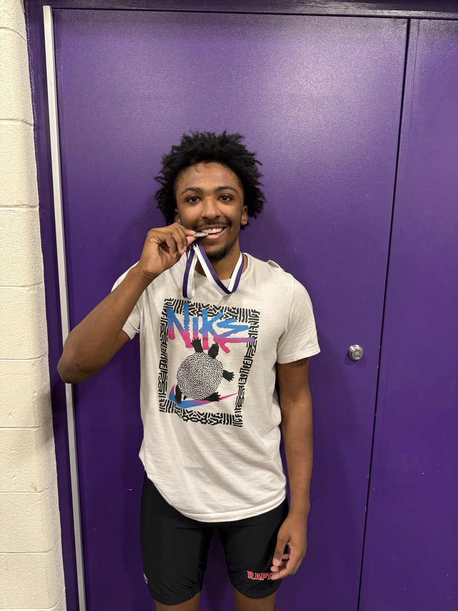 Joshua_J2027's tweet photo. Proud to say that I got 2nd place at my wrestling tournament 4 matches 3:1 with two pins https://t.co/TLqO27BpAZ