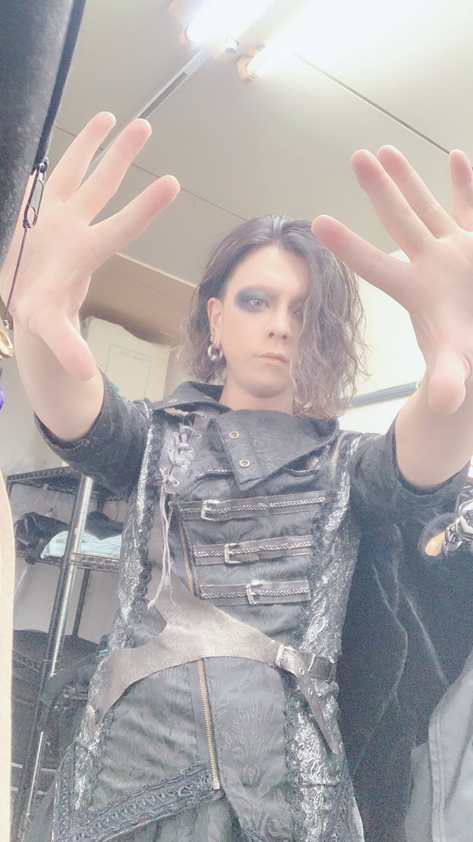 m_saga_urugi's tweet photo. おはようございます🌞
わたくし無事に生まれました！
大好きなお誕生日迎えました🎊

これからも自分が生まれた事を好いていきたいと思います
パパんは諸事情で居らんけどママんに感謝しつこれからも精進して行きます故、皆様どうぞよろしくお願い致します🙇‍♀️ https://t.co/dRZkENbHbV