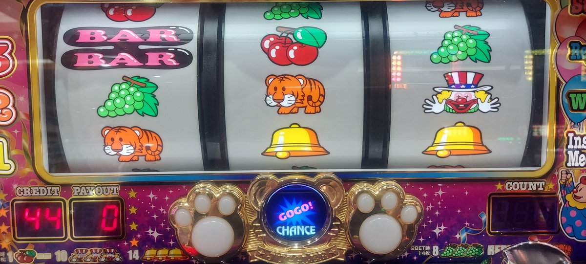 抽選安定の最後尾から入店のマイジャグ取れちゃった