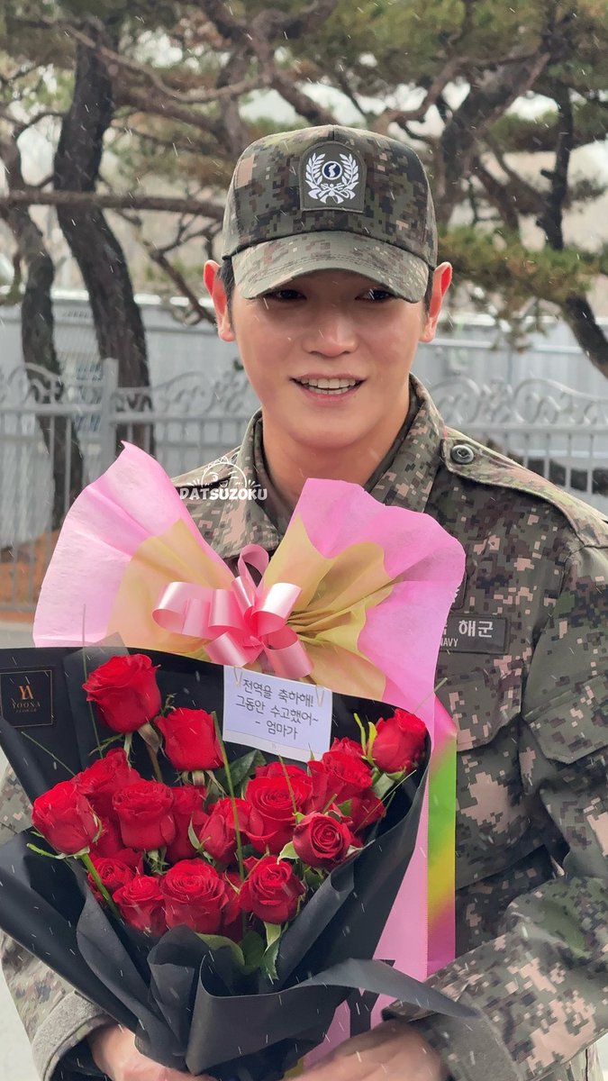 JISUNGOD_'s tweet image. TY is BACK #TAEYONG