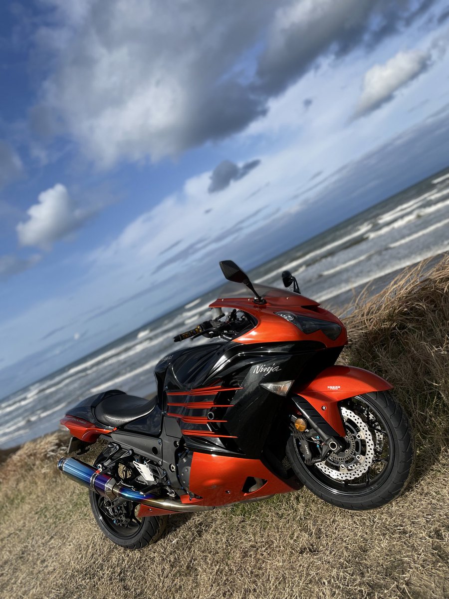 みりあん☺︎⑤ みう FOR SALE! 2010 Kawasaki ZX14 w/ 14xxx miles. Runs great