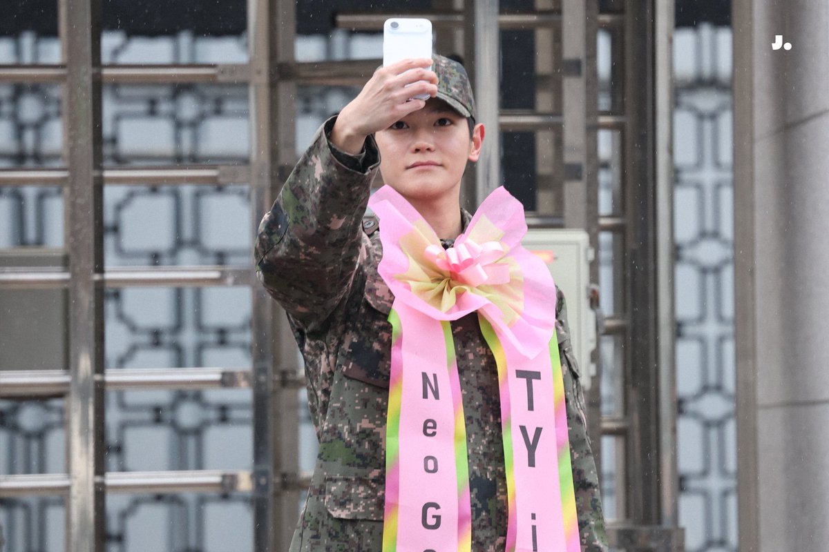 oxotae_'s tweet image. 251214 #태용 전역

전역을 축하해 그동안 수고했어

#TAEYONG #テヨン #NCT #NCTU #NCT127