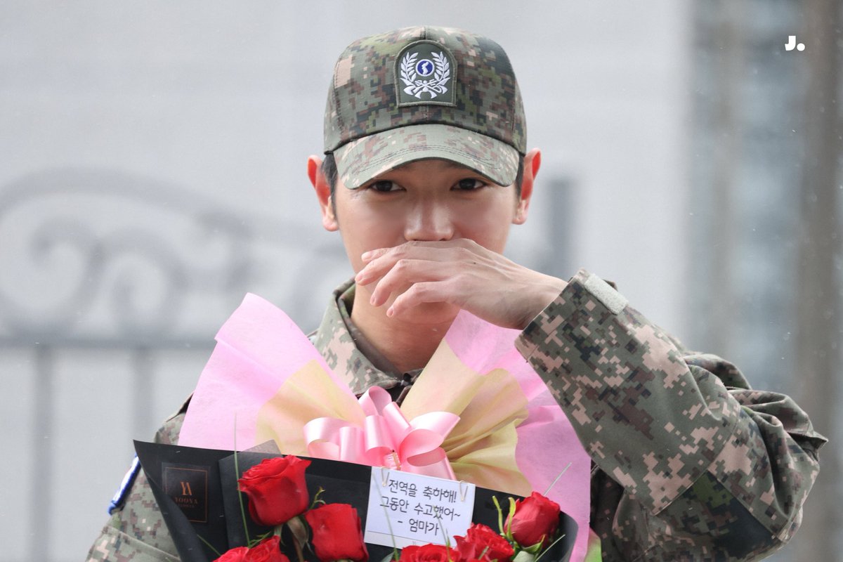 oxotae_'s tweet image. 251214 #태용 전역

전역을 축하해 그동안 수고했어

#TAEYONG #テヨン #NCT #NCTU #NCT127