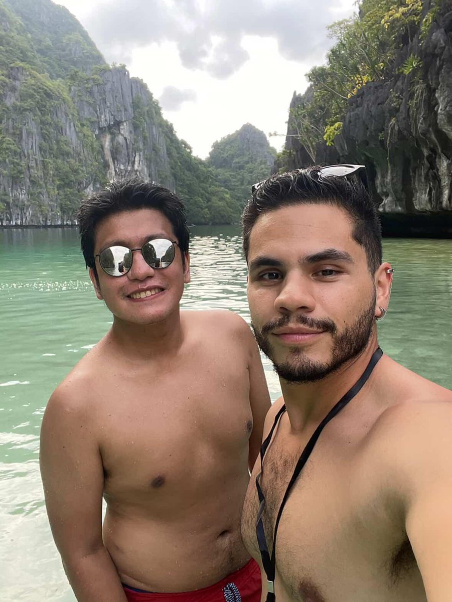 Never thought we had this picture, he sent this to me last night. Ang taba at ang panget ko dito bakit di nya nalang dinelete toh noh haha. #ElNido #palawan