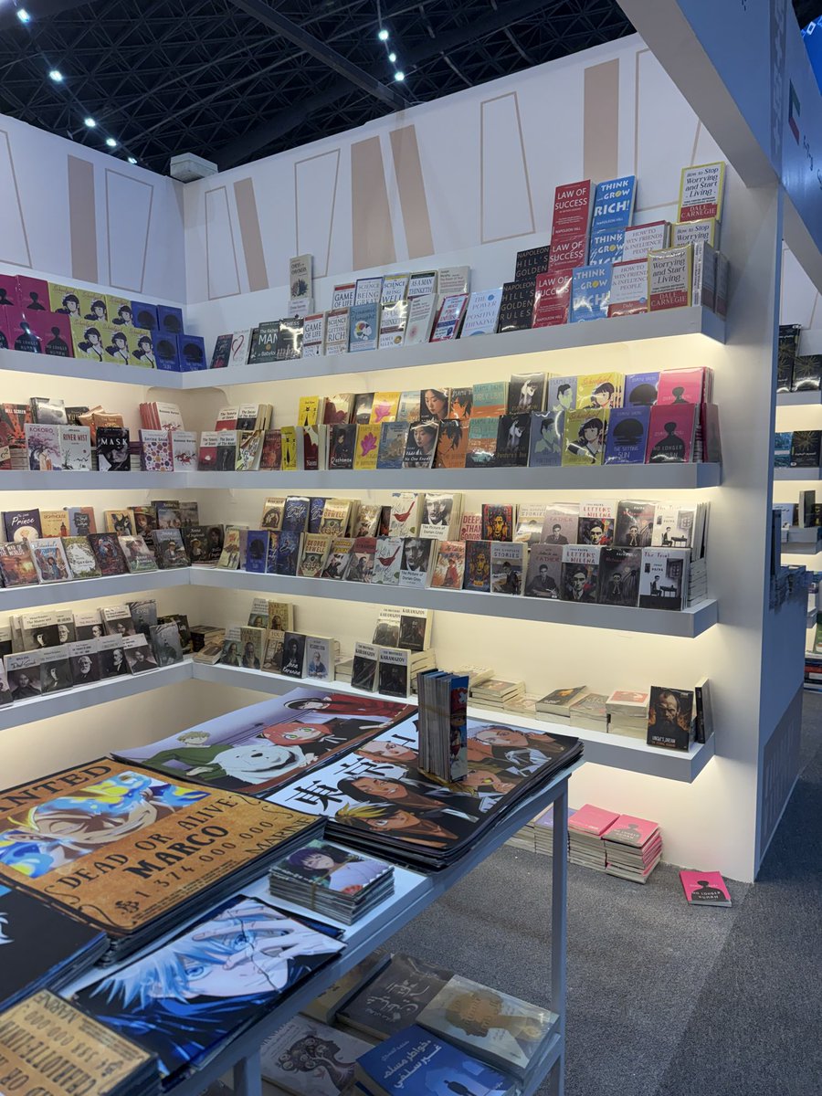 alicepie110's tweet photo. book fair :D https://t.co/XvtXIasbjM