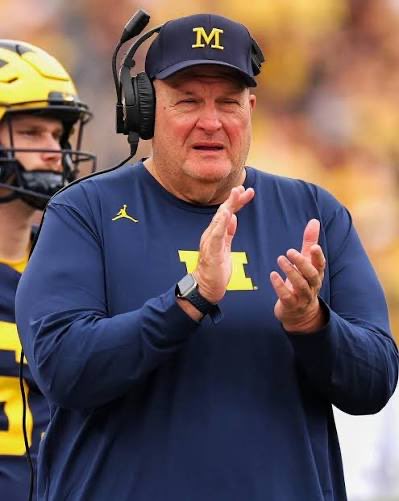 michigan__fans's tweet photo. #GOBLUE #HAIL #TEAM146 #ThoseWhoStay https://t.co/ydbe0JL5xu