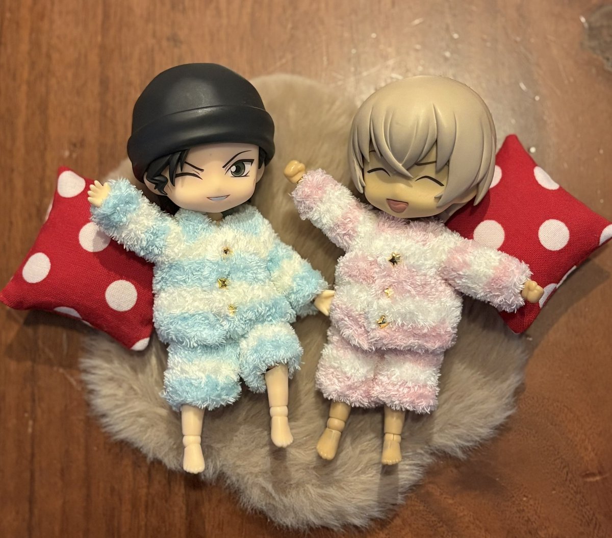 プレゼント🎁は、しあさん(<a href="/ShiaSu_/">しあ</a> ）から、モコモコルームウェアセットとスプリングシザーズをいただきました🥰
ふわふわでめちゃくちゃ可愛い︎💕︎︎💕︎我が家の推しも、今年の冬はおうちでほっこり過ごせそうです✨️ありがとうございました！
#どるくりPARTY2025