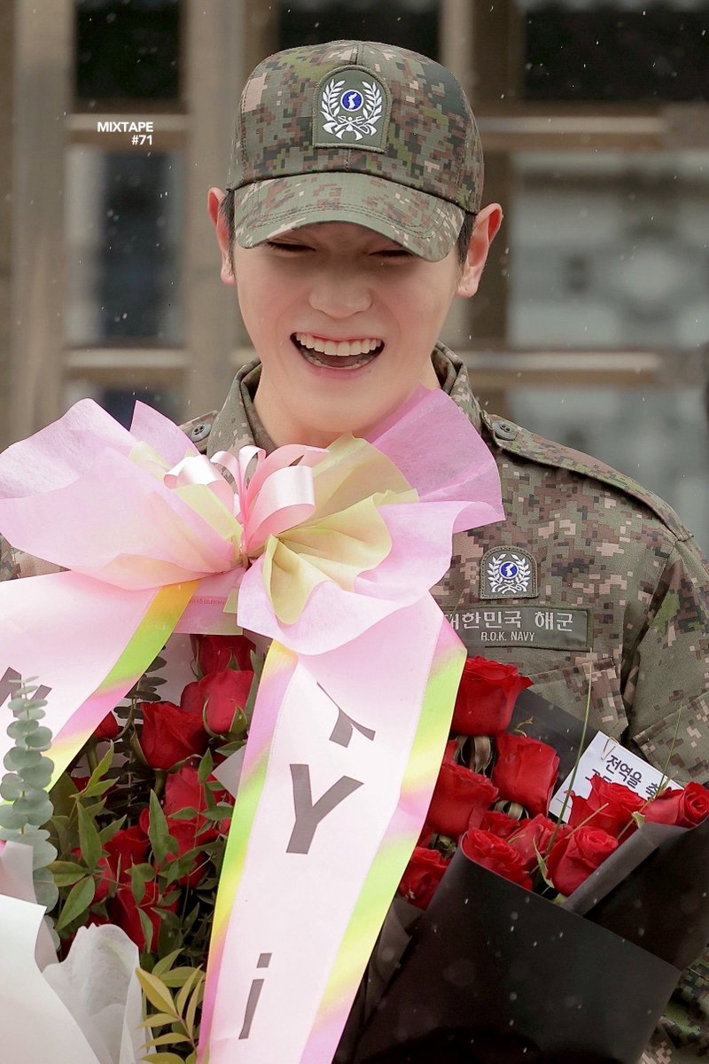 MIXTAPE_71's tweet image. 251214 전역‼️‼️‼️
#태용 #TAEYONG #テヨン