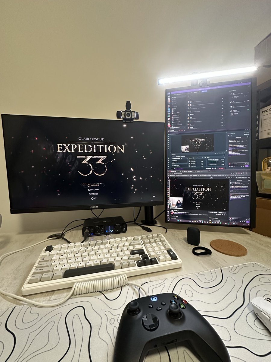 crisplaysss's tweet photo. Back at it! We’re LIVE with my first playthrough of the GOTY! 🥖👩‍🎨 https://t.co/83iIkyJ5MI https://t.co/tvCxlsa6mm