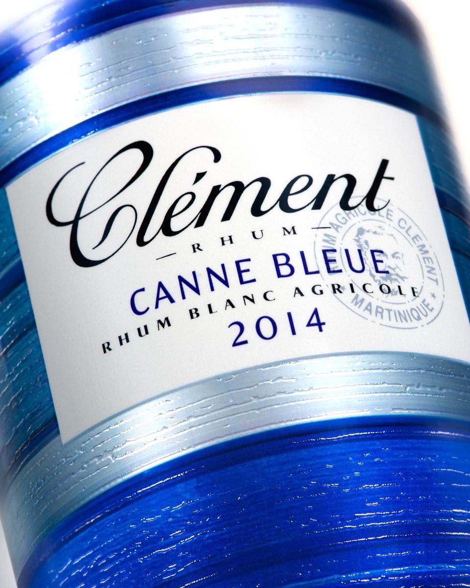 FRAGMENT_147's tweet image. Ma conscience se fracture, cette eau à haut degré n’est pas normale