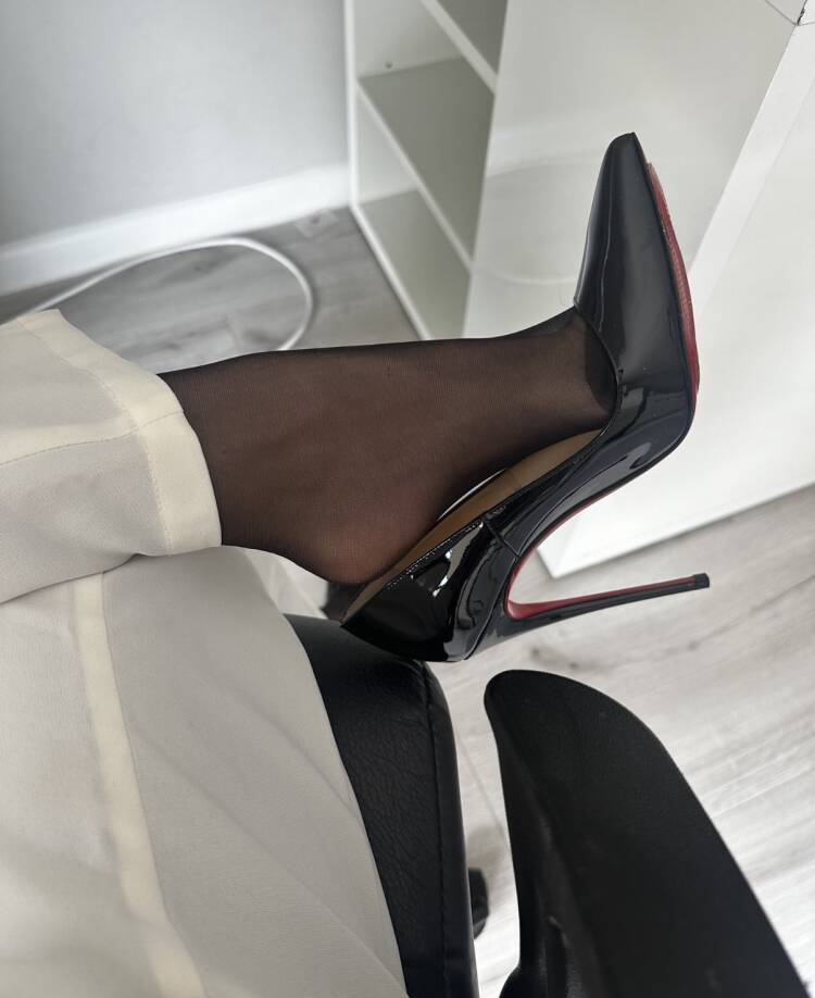 轻一点好疼 tweet media