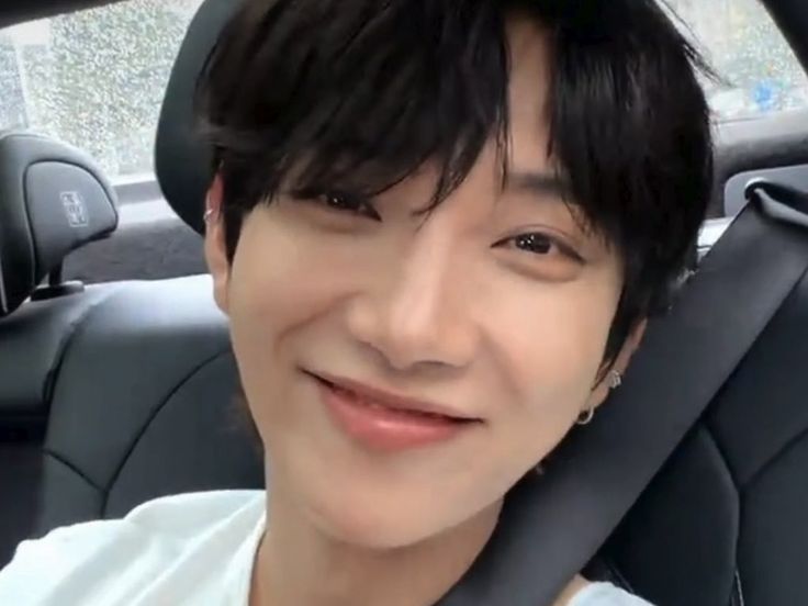 Lawrence tweet media