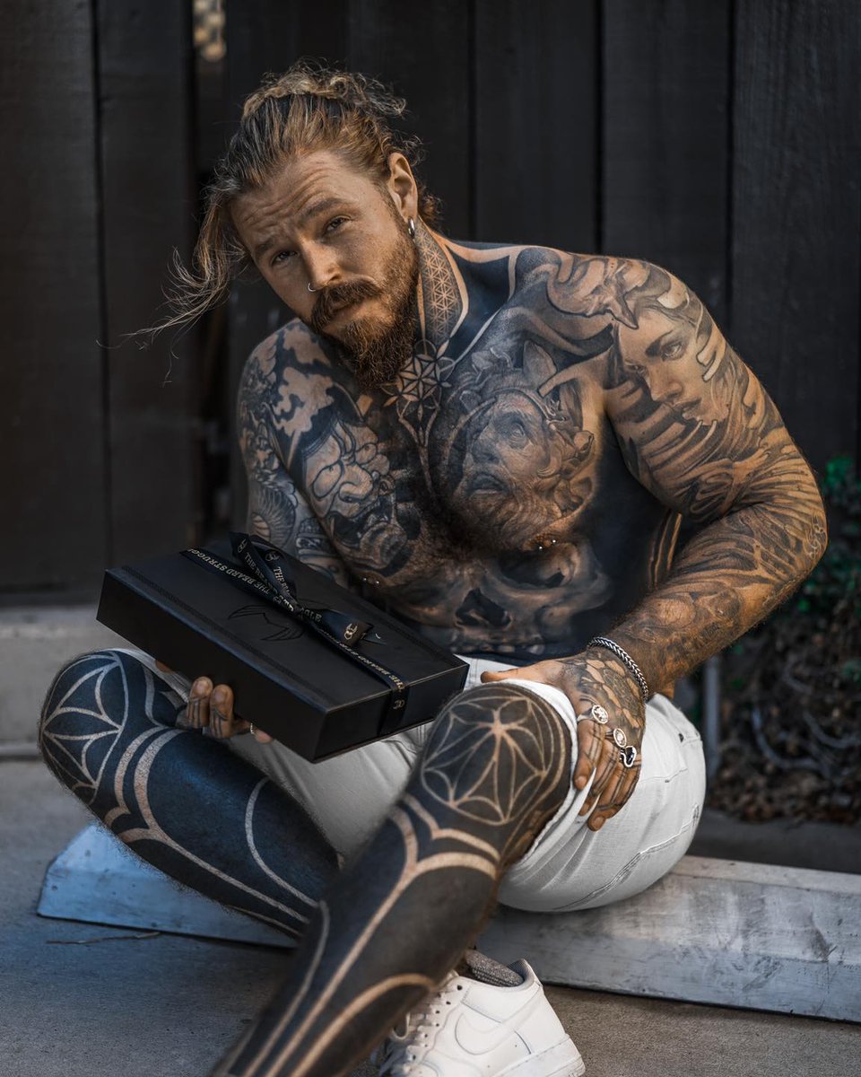 Loki Magnus Mikaelson (@bloodmoonlokim) on Twitter photo 