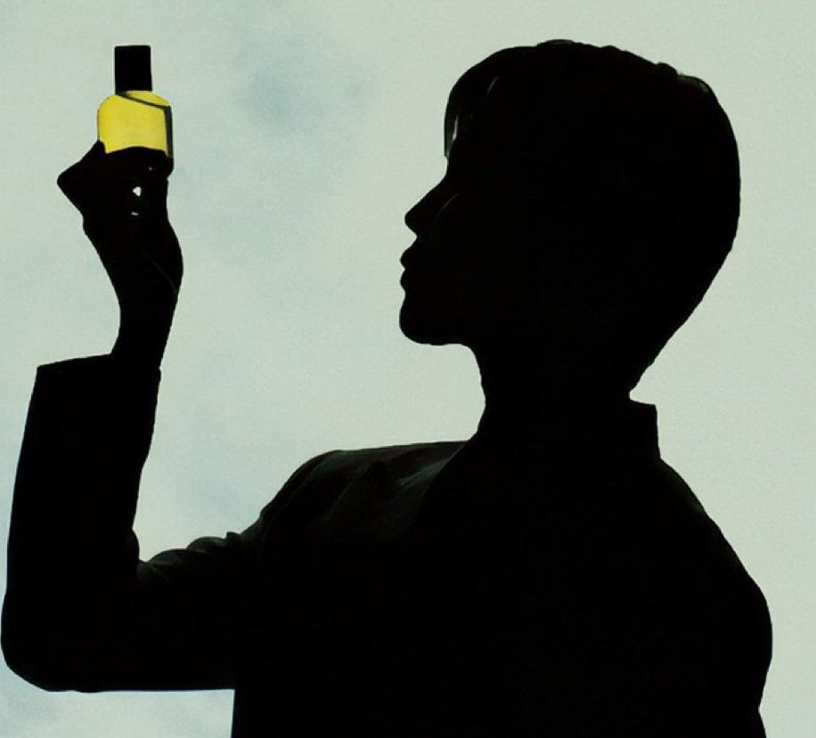 jm3goo's tweet image. 9 jungkook covers from elle and jimin lador tmr 😂😂😂😂😂#Deceased