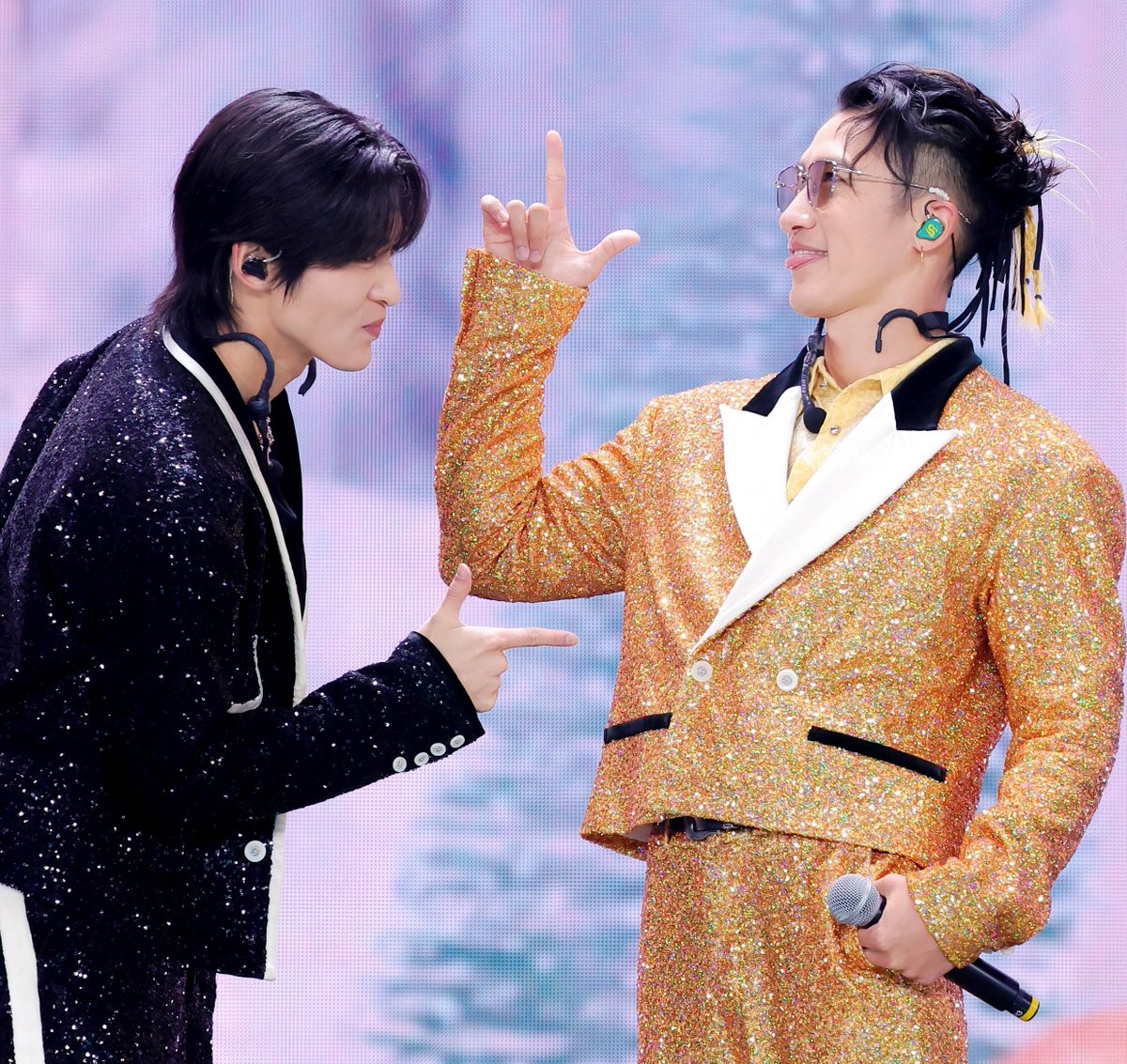 昨日の MUSIC BANK は、 会場全体からの温かい声援と愛情を強く感じる