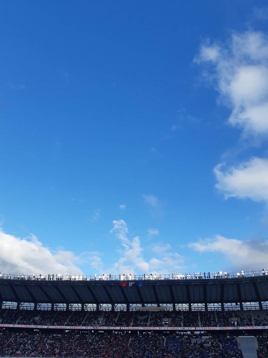 ◆のりしお◆ 試合開始前に青空❗