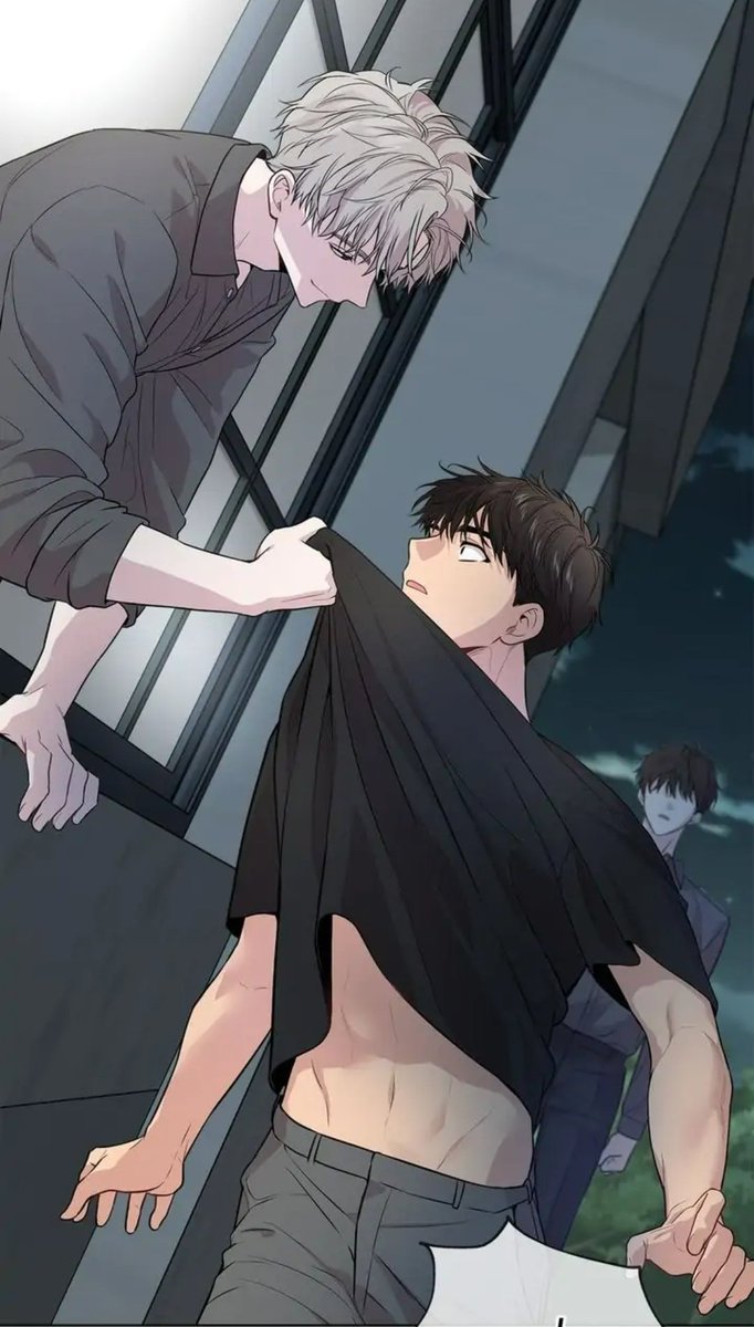 275_b91992's tweet image. This chapter is absolutely one of my favorites  Ilay pulling Taeui close with that beautiful smile and kissed him… I’m literally melting 🫣🎀❤️

#패션 #일태 #Passion