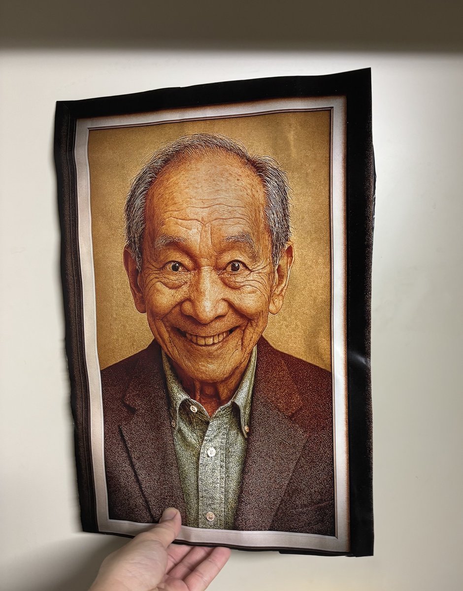 ぶちぬき魂プレーオフお客様皆様ありがとうございました！MCの相性はいいよねさんのネタ感動してウルっと来てしまいました、コンビでのアパ漫才も覚えててくださり嬉し
あと僕はAIに不気味なおじいちゃん作ってもらいました