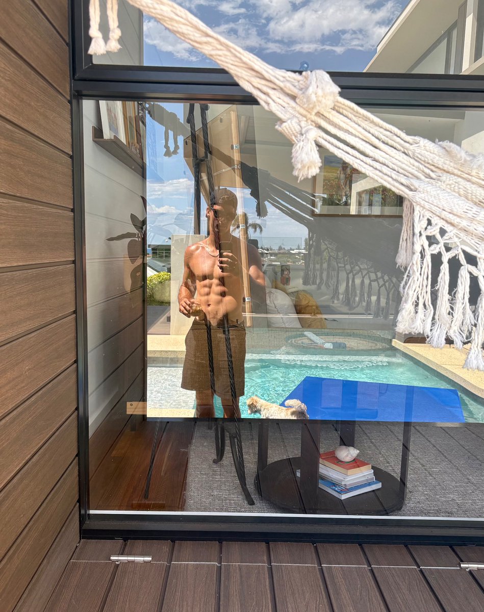 MasterLucaAU's tweet image. I’m back for Christmas. Now worship me. Give in to me you worthless sub.

#Findom #CashMaster #LoserMoney #ObeyMe #WorthlessSubs #PayToExist #FinancialDomination #KneelAndPay #AussieFindom