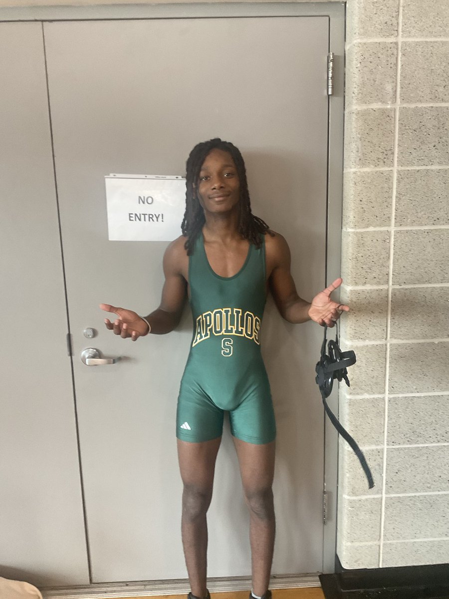 SharpstownWrest's tweet image. Proud of this Sharpstown Wrestling Team for competing with grit and heart at the tournament. The guys pushed each other to be better all day and it paid off walking away with TWO placers and a bunch of wins!
Keep building, keep grinding.
#ApolloPride 🔰🏹
#EarnedNotGiven