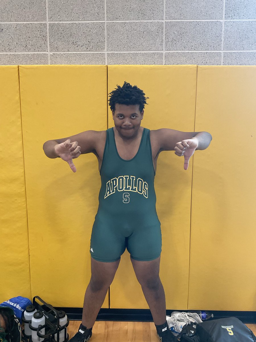 SharpstownWrest's tweet image. Proud of this Sharpstown Wrestling Team for competing with grit and heart at the tournament. The guys pushed each other to be better all day and it paid off walking away with TWO placers and a bunch of wins!
Keep building, keep grinding.
#ApolloPride 🔰🏹
#EarnedNotGiven