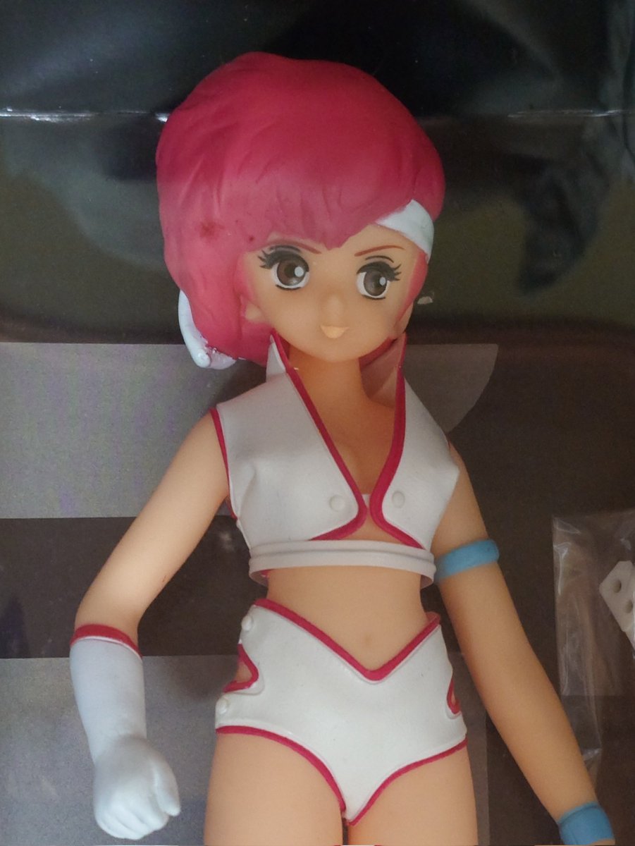 部屋の片付け中 ラブリーギャルズコレクション ダーティペア ケイ ユリ