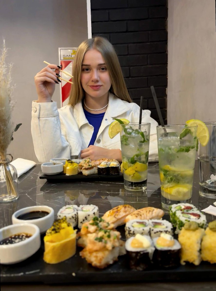 Guide0_a2w's tweet image. sent a risky text and immediately started composing my apology speech