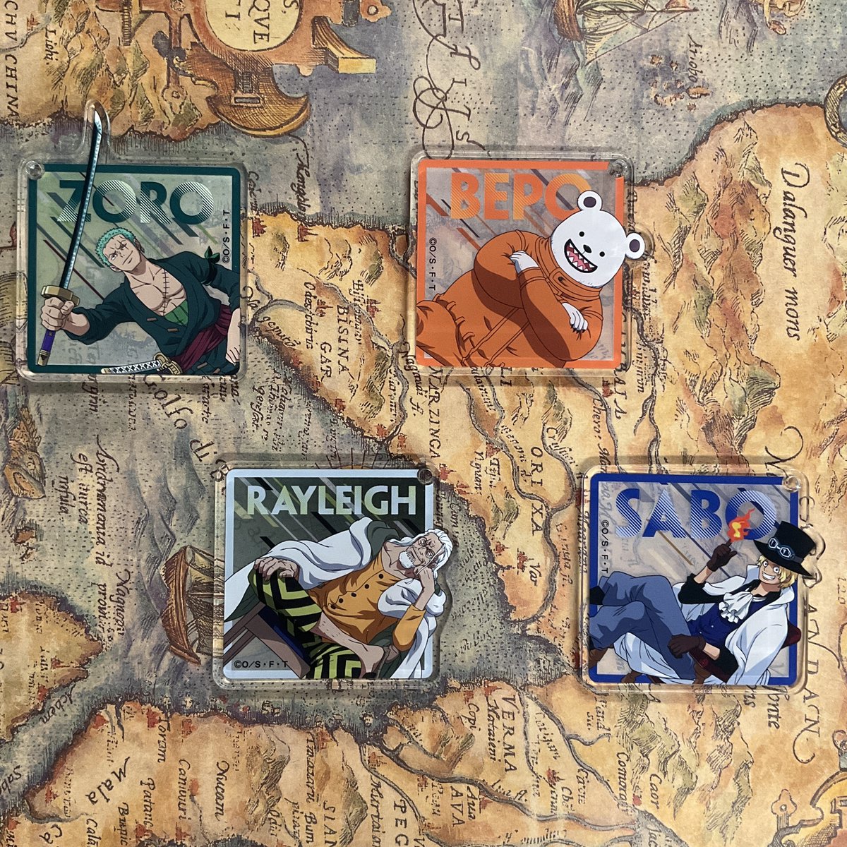 新商品】麦わらストア限定 アクリルキーホルダーコレクション(全10種