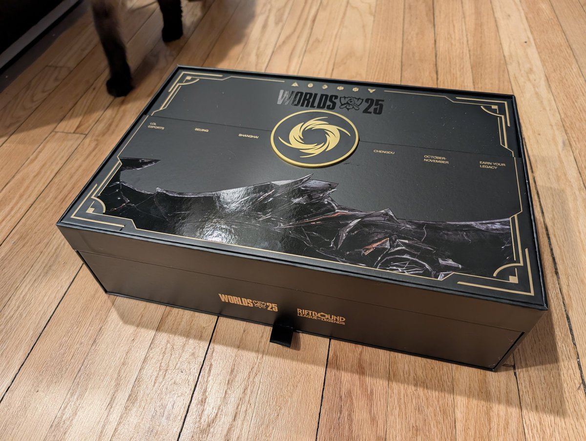 I love League of Legends 🥹