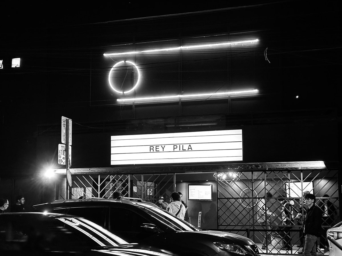jess_rudez's tweet photo. White  night @reypila https://t.co/KVVsuucGaE