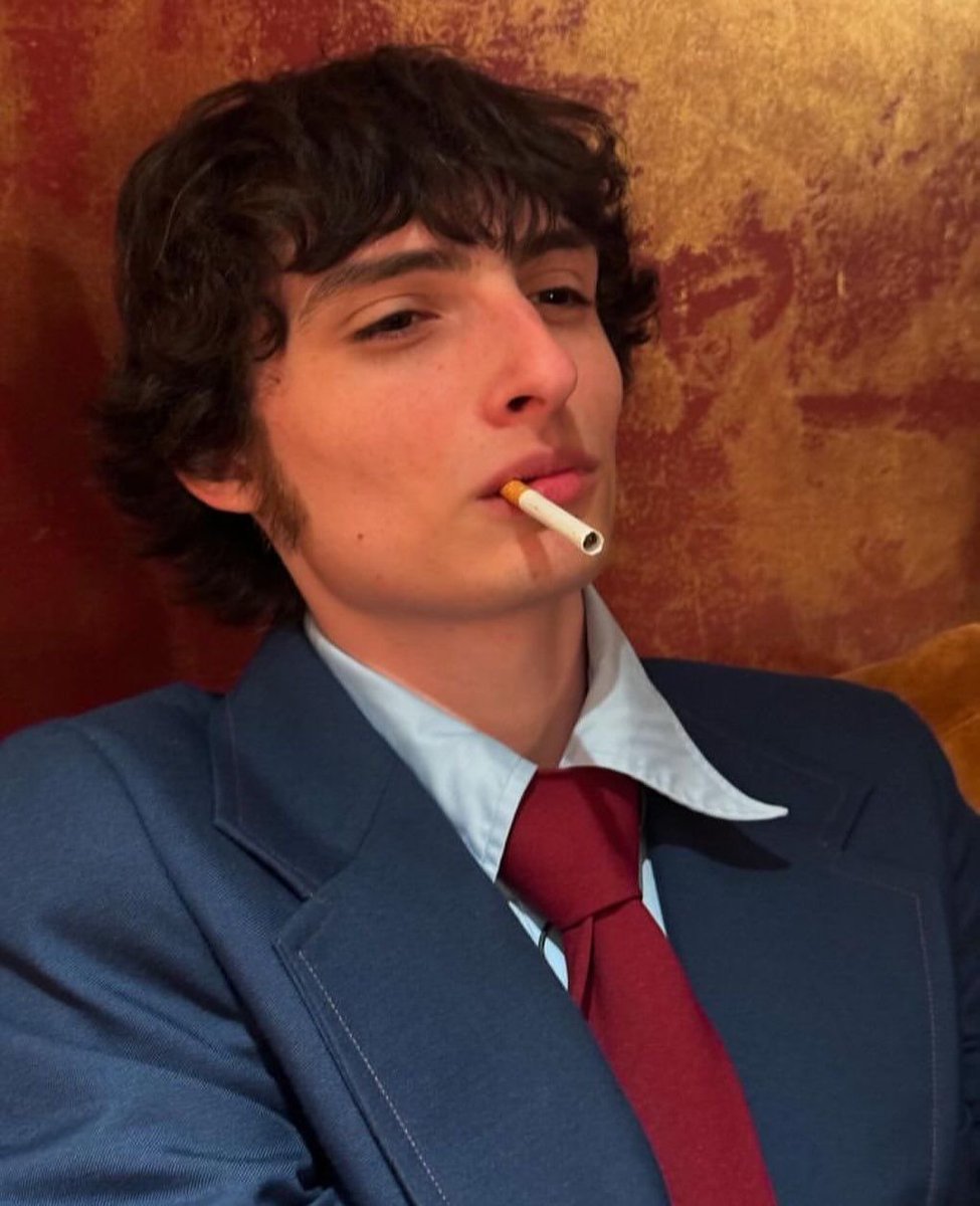 tozierisms's tweet photo. how does he actually just look like that https://t.co/sZm6WFkO3t