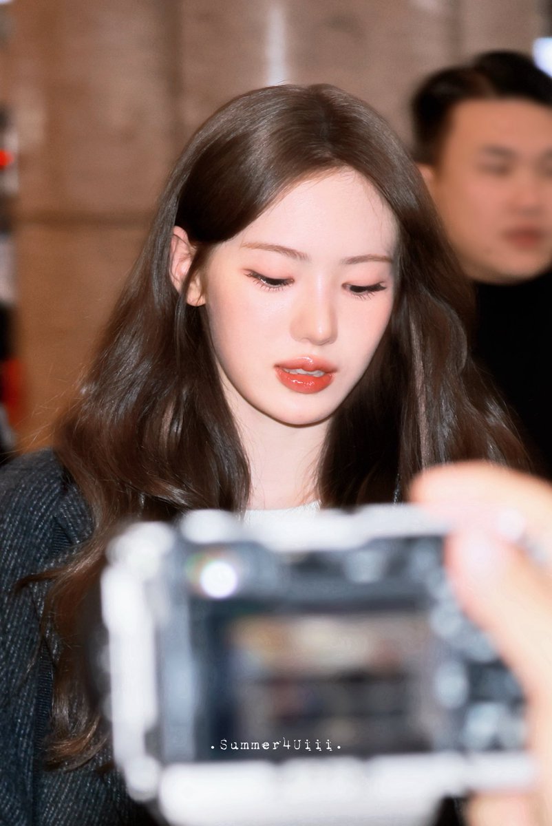 251213｜☕️
#KiiiKiii #키키 #SUI #수이