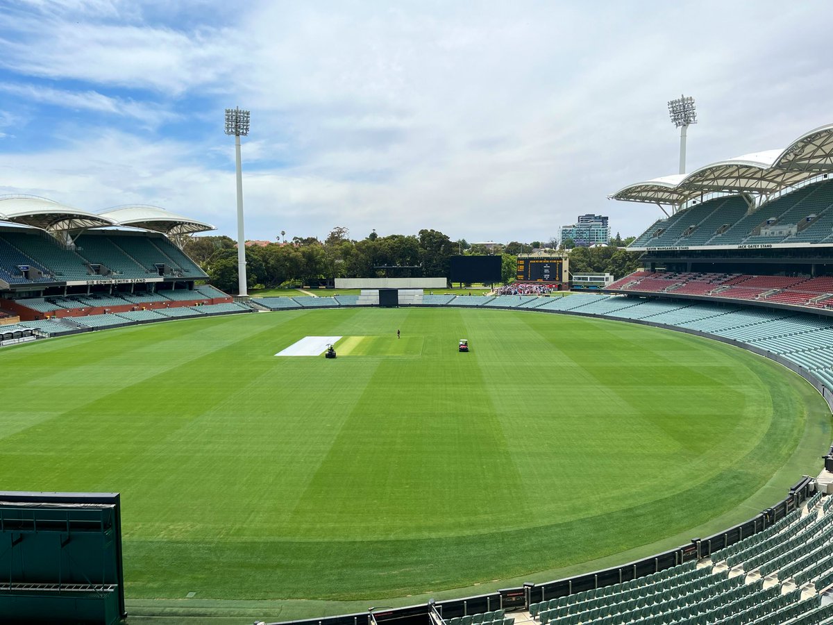 tmsproducer's tweet image. View from the Test Match Special commentary box at the iconic Adelaide Oval. 

Just 3 days to go before the critical 3rd #Ashes Test. 

Remember we’re on air from 1055pm on Tuesday night ahead of first ball at 1130pm.

#bbccricket