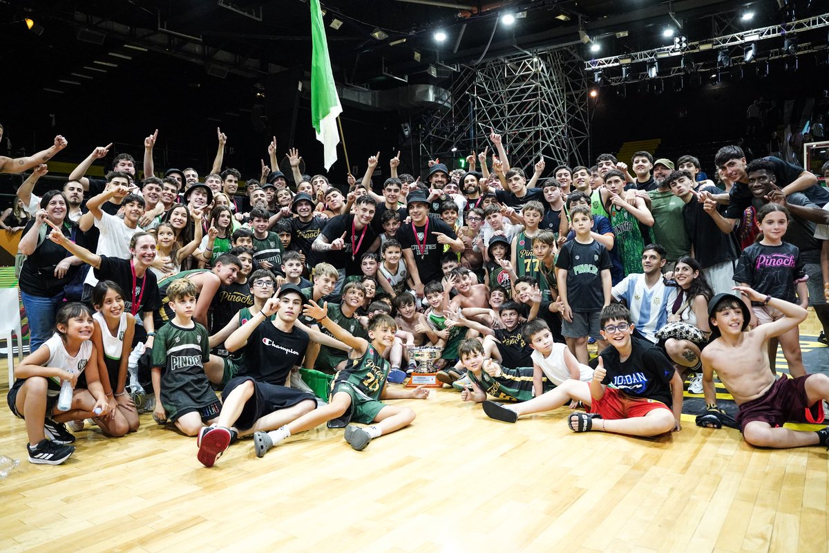 FEBAMBAok's tweet photo. 🏆 ¡𝗣𝗜𝗡𝗢𝗖𝗛𝗢 𝗖𝗔𝗠𝗣𝗘Ó𝗡 𝗗𝗘 𝗟𝗔 𝗟𝗜𝗚𝗔 𝗠𝗘𝗧𝗥𝗢𝗣𝗢𝗟𝗜𝗧𝗔𝗡𝗔 𝟮𝟬𝟮𝟱!

¡Felicitaciones! 🎉 https://t.co/K3nrknlPRj