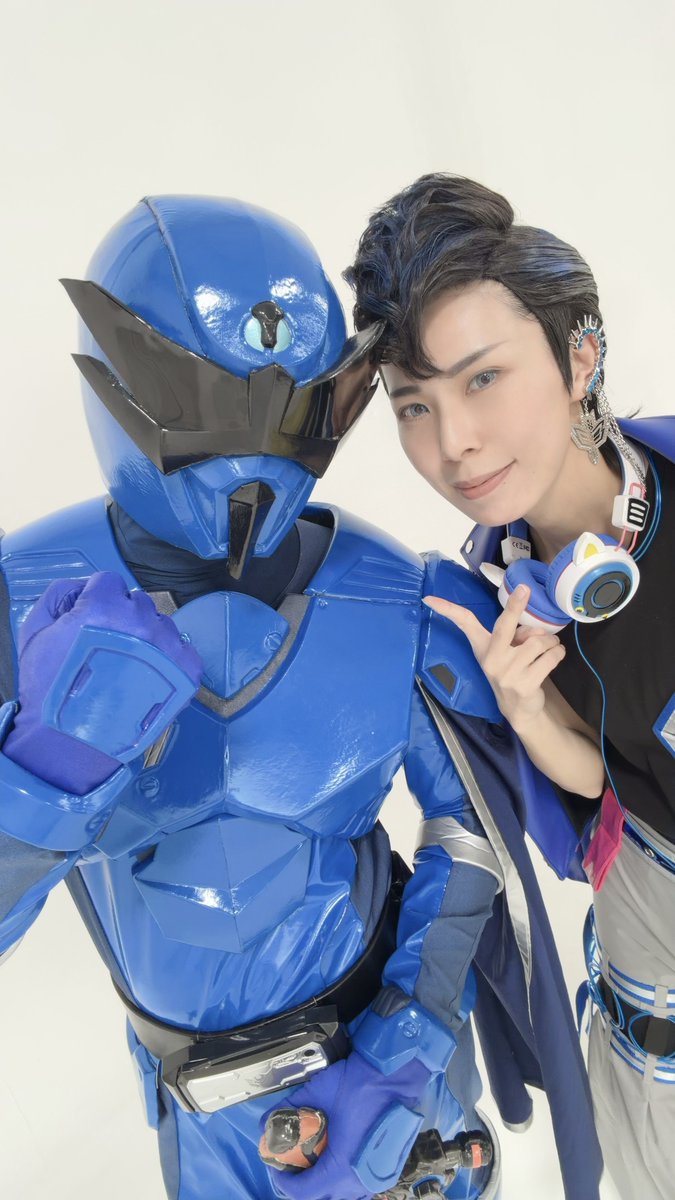 ⚠︎cosplay

昨日の！速報ではない速報！
大変豪華な撮影会にお声がけ頂きありがとうございました…！
1年以上前からお話しがあり凄く楽しみにしていた王様大集合✨
集合写真等随時上がっていくと思うので是非タグをご覧下さい✨

kokiさんともまたご一緒出来て嬉しかったです👑

#20251213王様大集合