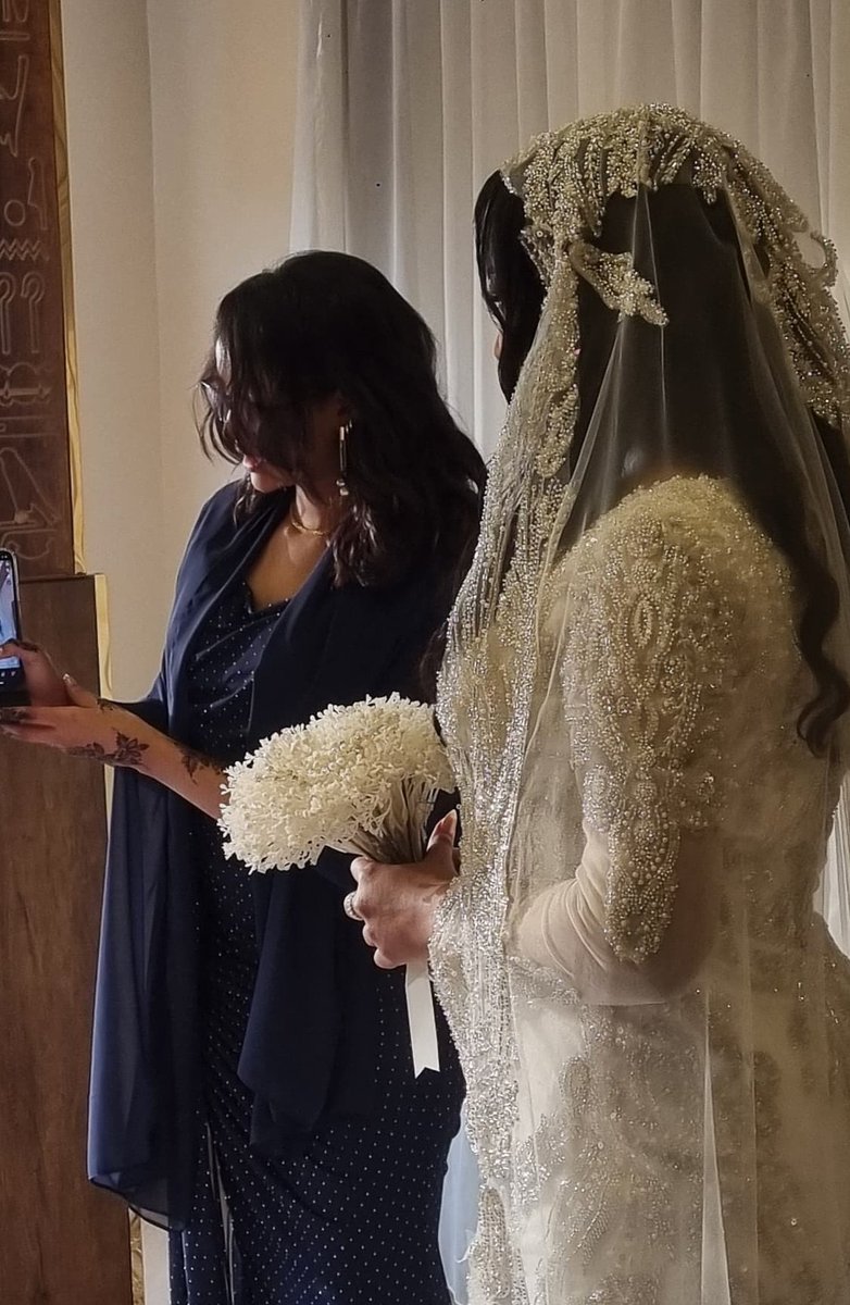 certainlynotzee's tweet photo. a week filled with love 🤍💍 https://t.co/CN3WAfha6b