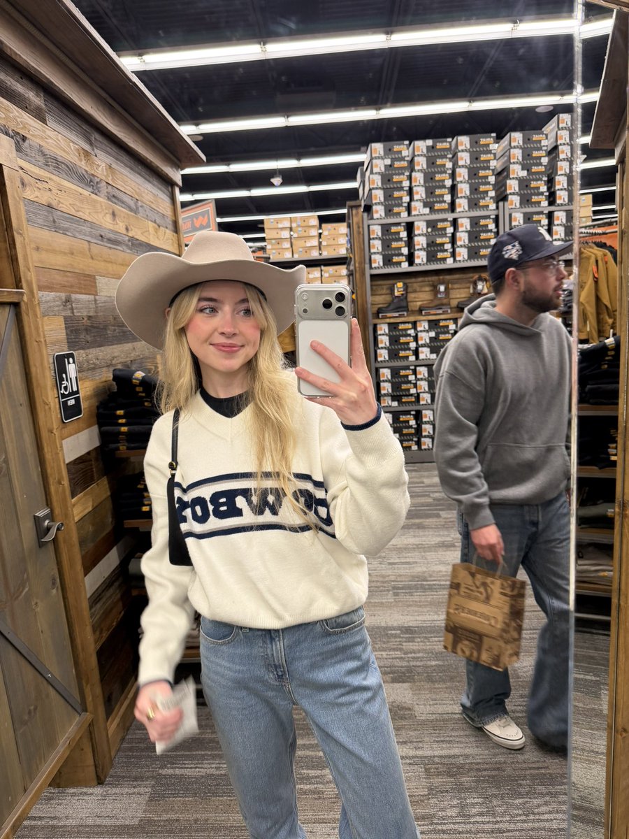 Maddynf tweet media