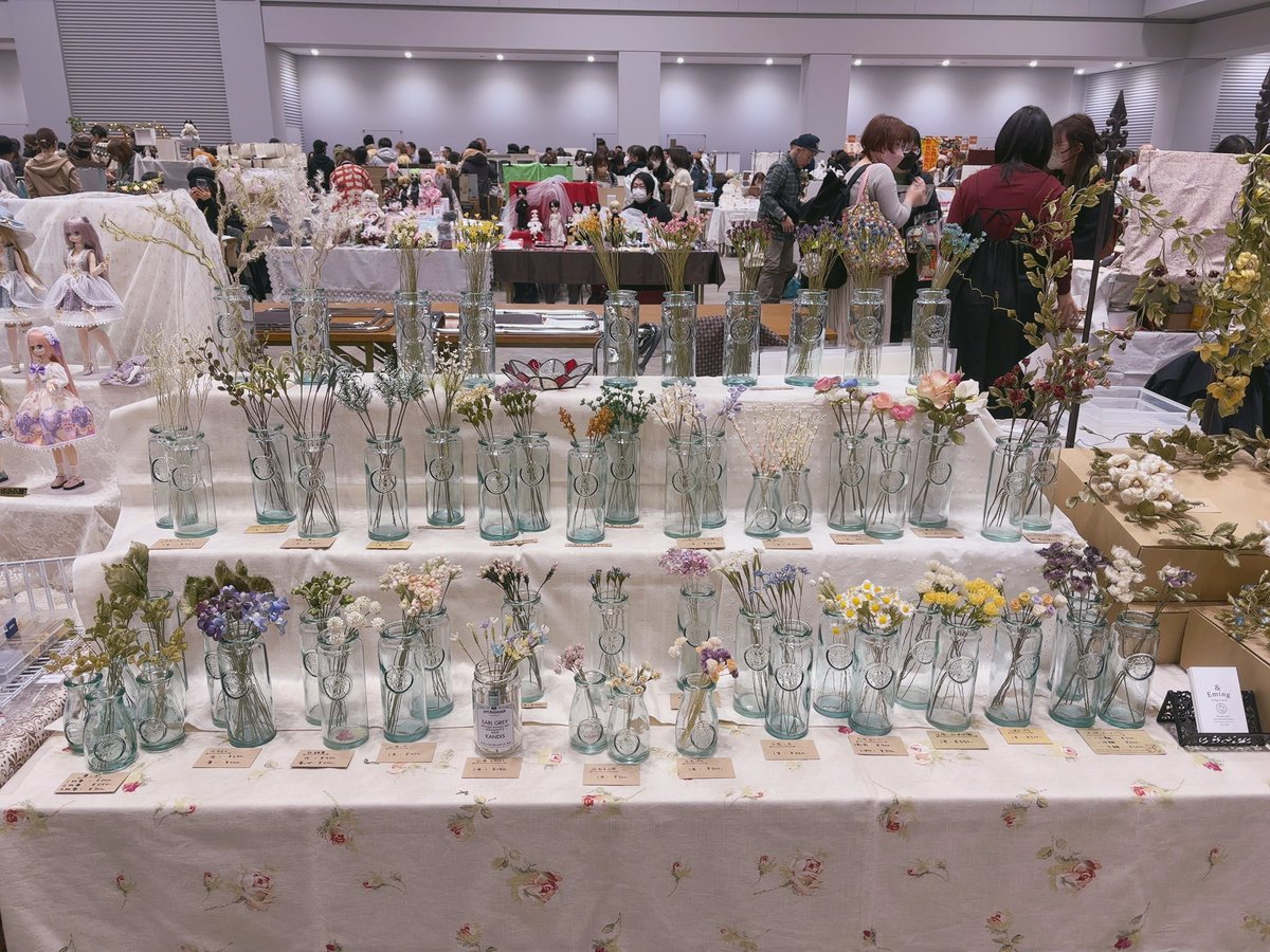 and_eming's tweet image. ブース設置完了しました！

たくさんの方に
布花を知っていただく機会になりましたら
嬉しいです♡

【ブース：Ｕ13.14】

#アイドール東京