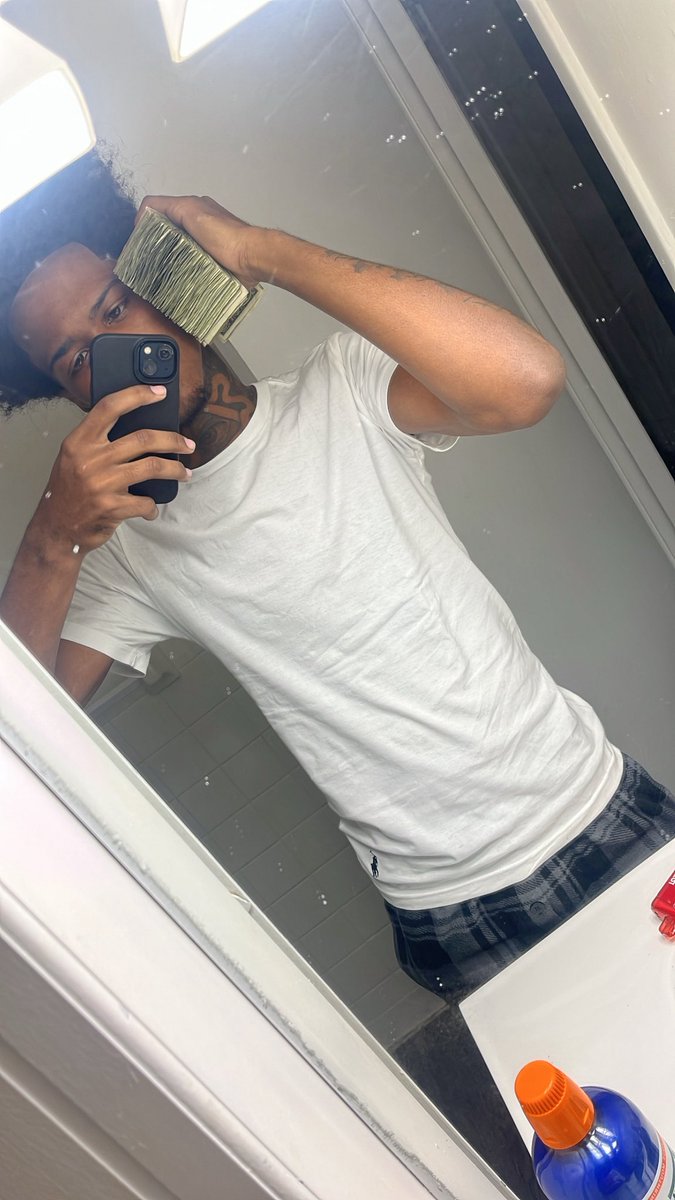 causehell1600_'s tweet image. Been Stackin N Chillin Yk lol