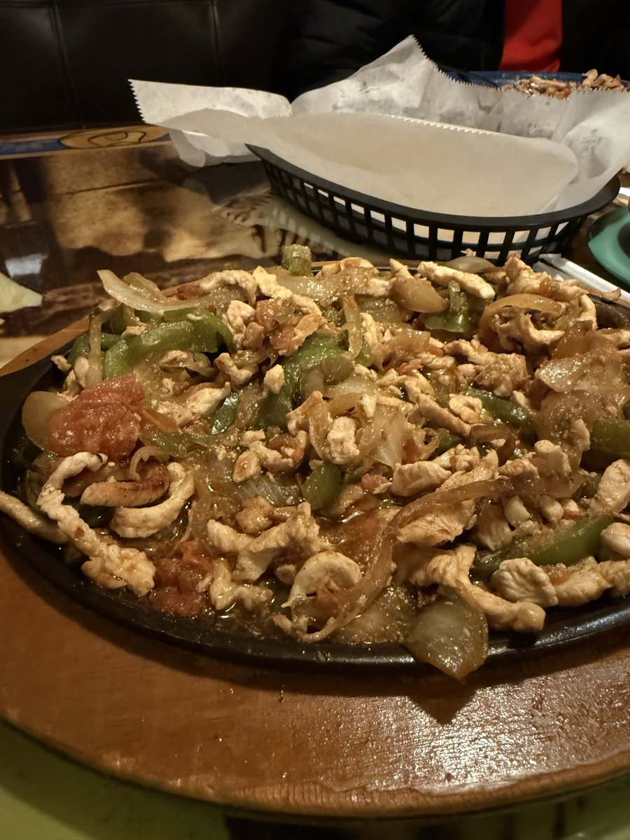 MTVMikeSC's tweet image. What’s for supper?!?! #ElRanch #QTown