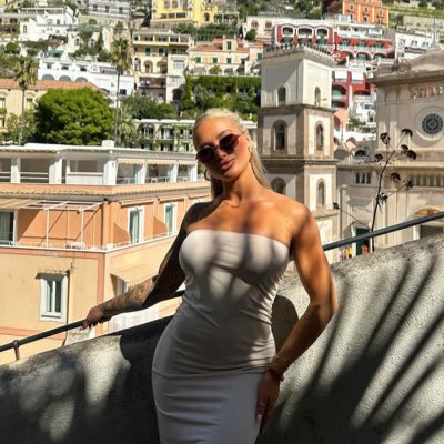 LeahK1876's tweet photo. #NewProfilePic https://t.co/XxZaHLQp78