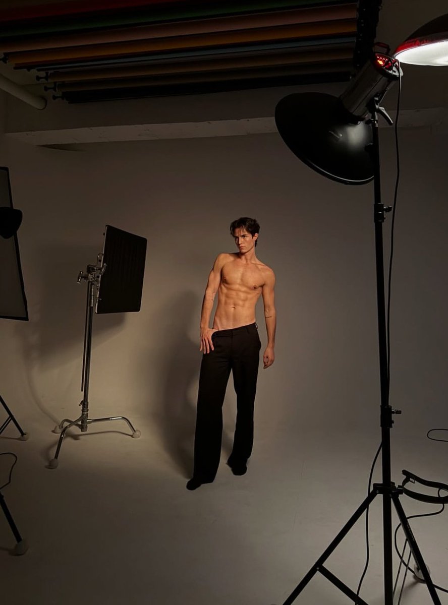 whitemien's tweet image. Face card                           Body card
#meneahlengends