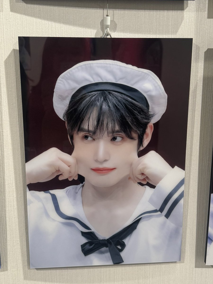 何回みてもこのジウンさん可愛すぎて、、
昨日行った展示会、マスターさんが撮るジウンさんどれも全部美しくて…全部綺麗だった😭😭😭