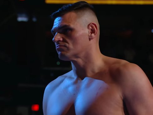 The heat for Gunther is CRAZY.

Supervillain.