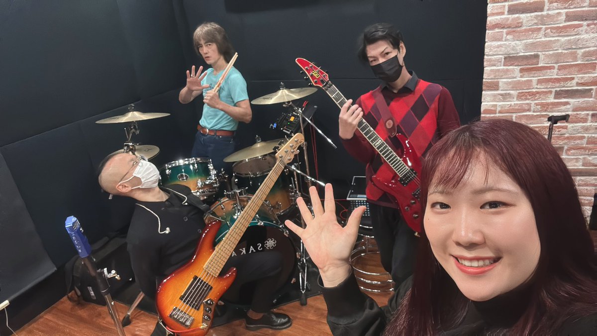OVERTURE_stage's tweet photo. 今年最後のOVERTUREの練習してきました！
早朝からの練習は大変眠かった(´-﹃-`)Zｚ… https://t.co/bQgRxGY1cY