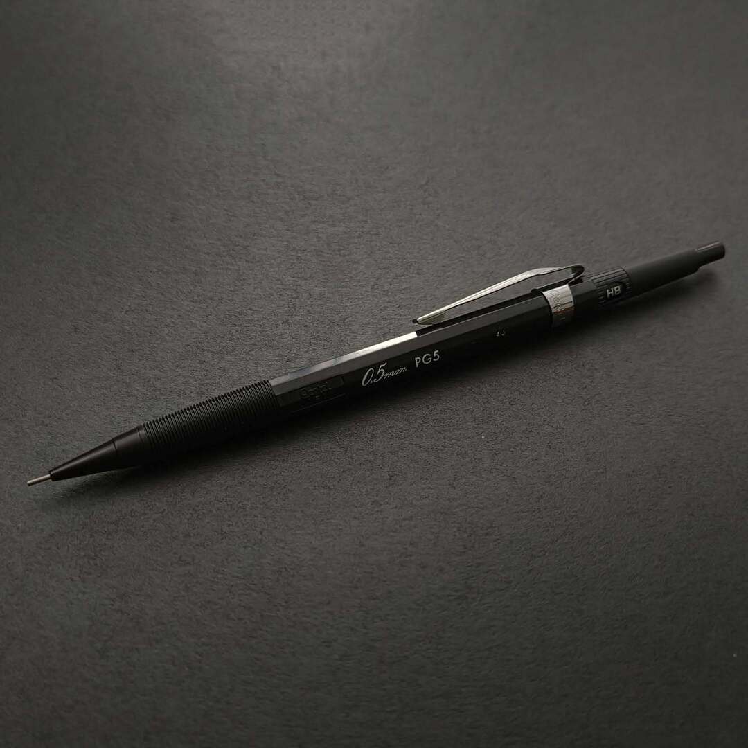 ぺんてるPG-5カスタム。 軸を変えるのではなく、口金、硬度表示窓