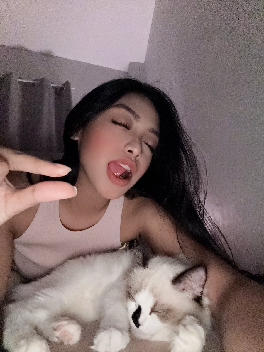 it's me and my cat robbing you btw 🫶