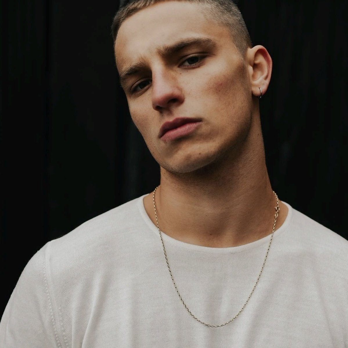 artmeiniaek's tweet image. face card.                        body card

#meneahlengends