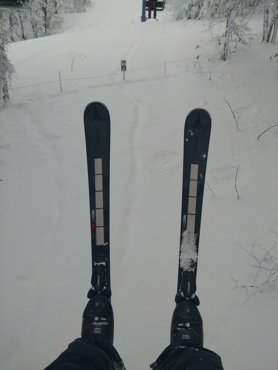 srmmtb2's tweet photo. 新板テストしてきた。
１０万くらいする板だったけど何が凄いのかいまいちわからんかった https://t.co/Jl0baGaOsm